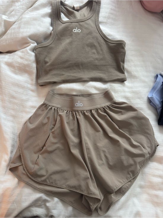 ALO Yoga Other - ALO Yoga Ribbed Crop Tank in Taupe and shorts